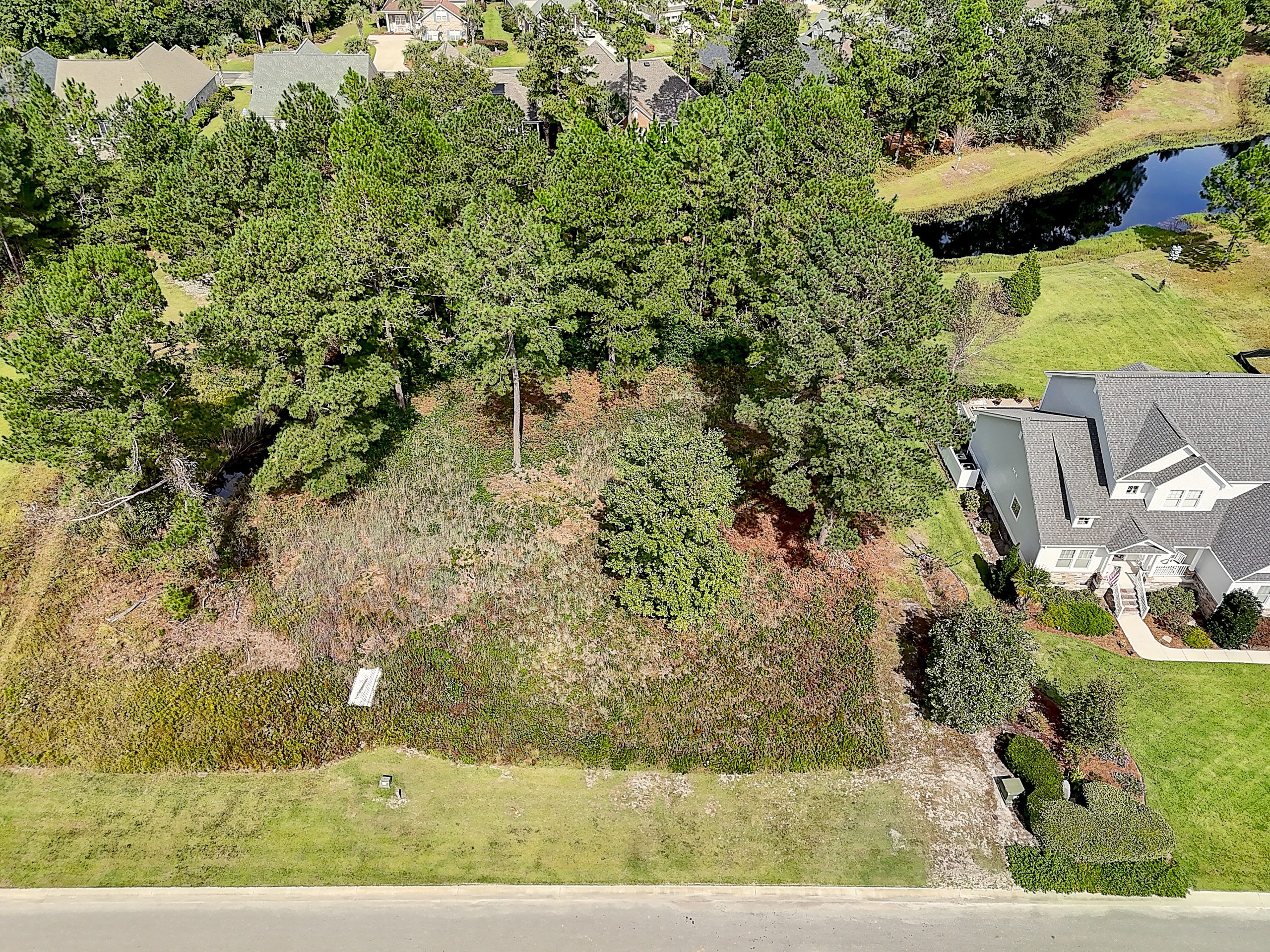 Pondview lot for sale | 575 Standwood Drive SE